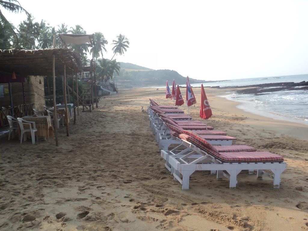 Five Five Restaurant And Guest Tents Hotel Anjuna Exterior photo